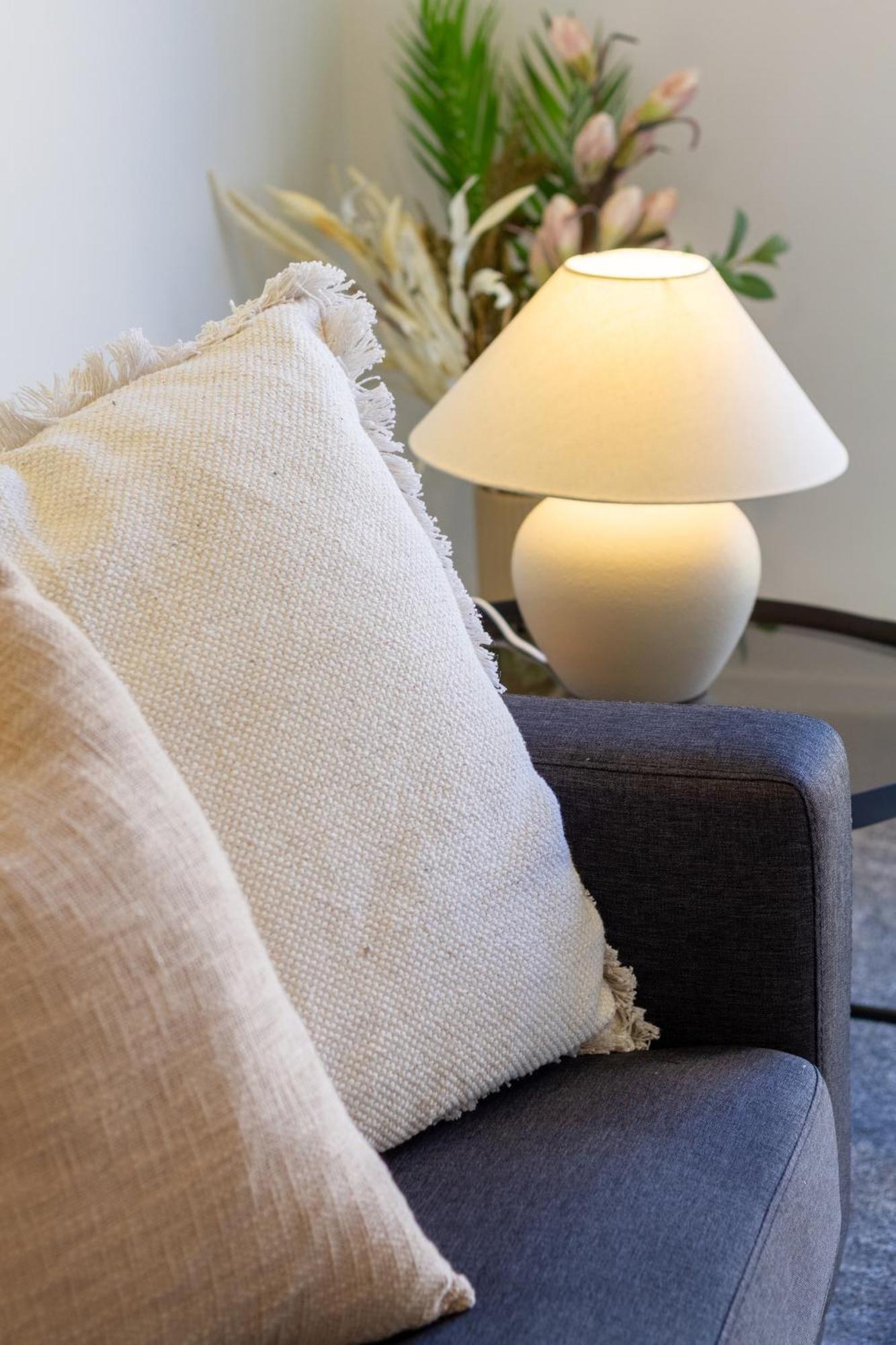 Chic 2-Bed Gem: Trust Arena Proximity - West Akl Auckland Exterior foto